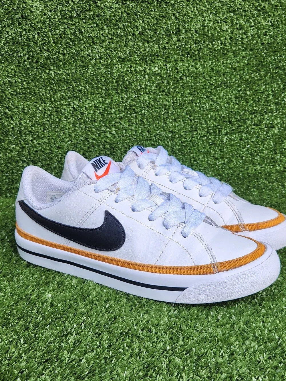 Nike Court Legacy Low Big Boys Leather White Black Sneakers Shoes Size 4.5 Youth